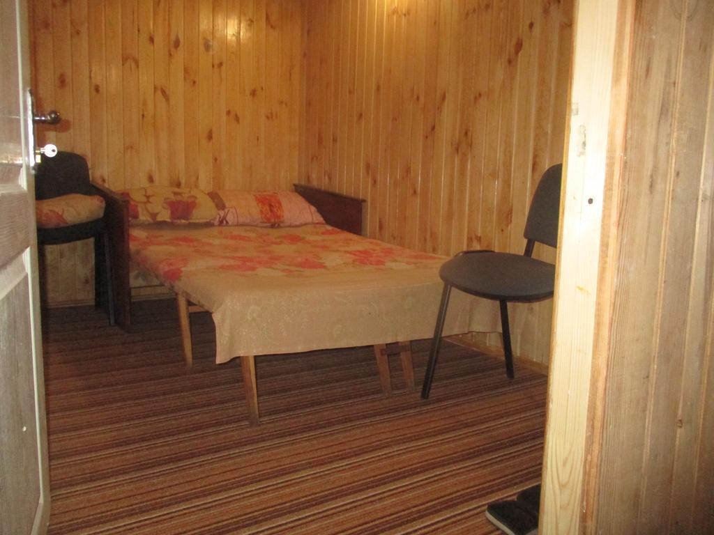 Pershyy Hostel U Cherkasah تشيركاسي المظهر الخارجي الصورة